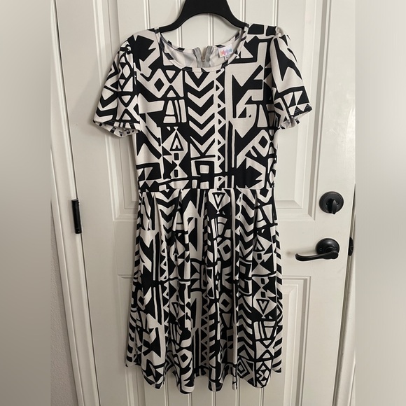 LuLaRoe Dresses & Skirts - LulaRoe Large black and white dress